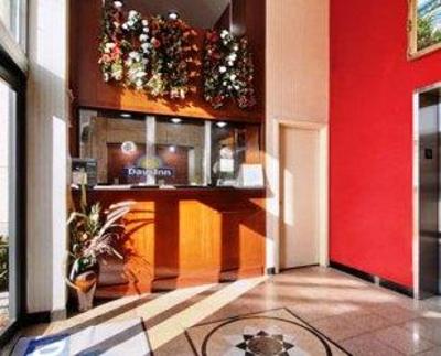 фото отеля Days Inn Brooklyn New York City
