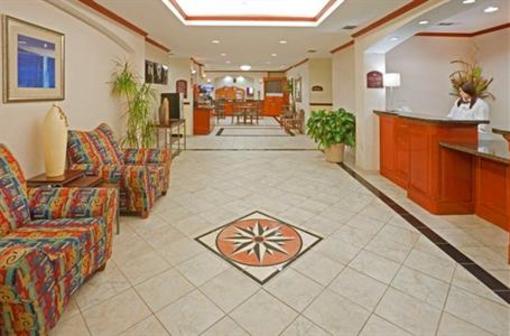 фото отеля Holiday Inn Express Hotel & Suites Dallas Grand Prairie