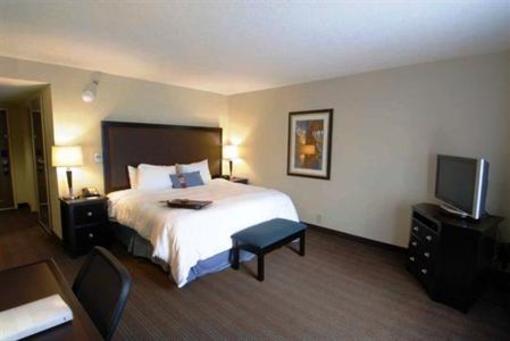 фото отеля Hampton Inn & Suites Nashville - Downtown