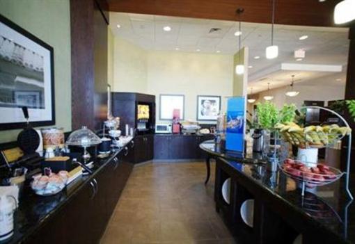 фото отеля Hampton Inn & Suites Nashville - Downtown