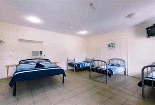 фото отеля Beaches Backpackers Accommodation Airlie Beach
