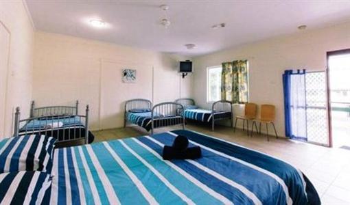 фото отеля Beaches Backpackers Accommodation Airlie Beach