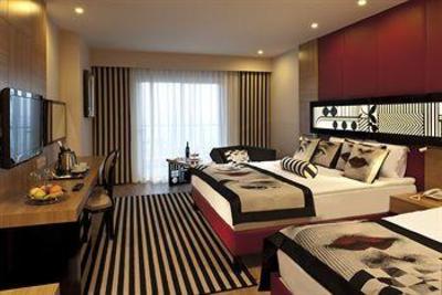 фото отеля Delphin Imperial Lara