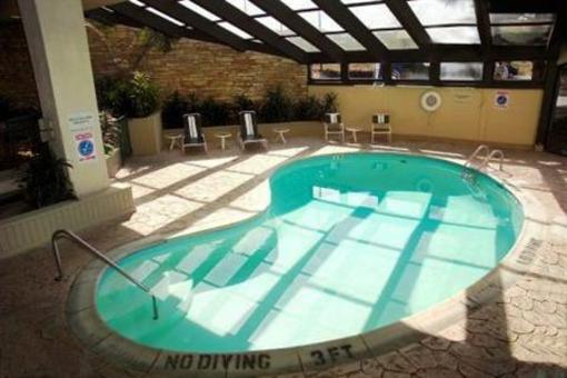 фото отеля Sheraton Westport Chalet Hotel St. Louis