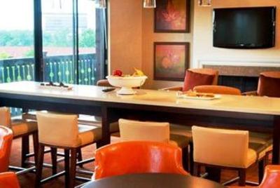 фото отеля Sheraton Westport Chalet Hotel St. Louis
