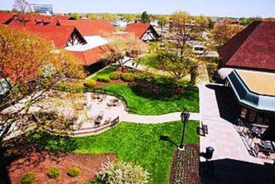 фото отеля Sheraton Westport Chalet Hotel St. Louis
