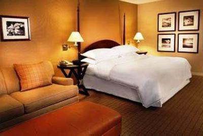 фото отеля Sheraton Westport Chalet Hotel St. Louis