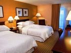 фото отеля Sheraton Westport Chalet Hotel St. Louis