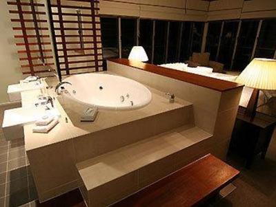 фото отеля Grand Mercure North Shore Twin Waters Apartments