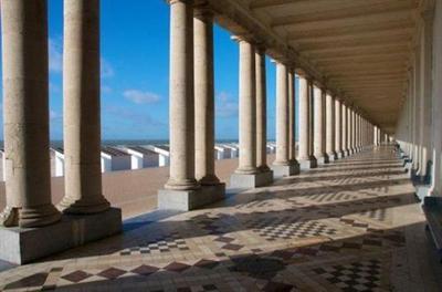 фото отеля Thermae Palace Hotel