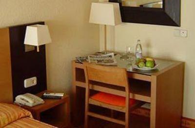 фото отеля Hostal Laris