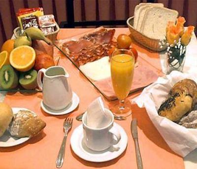 фото отеля Hostal Laris