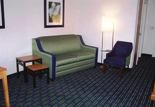 фото отеля Fairfield Inn & Suites Cincinnati Eastgate