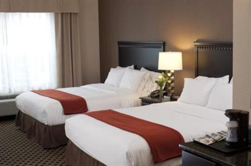 фото отеля Holiday Inn Express & Suites Green Bay East
