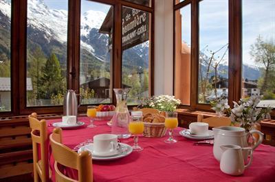 фото отеля Hotel La Chaumiere Chamonix-Mont-Blanc
