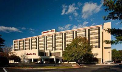 фото отеля Hampton Inn Boston Natick