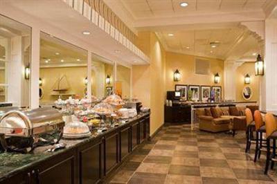 фото отеля Hampton Inn Boston Natick