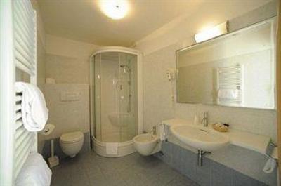 фото отеля Santa Lucia Aktivhotel Nago-Torbole
