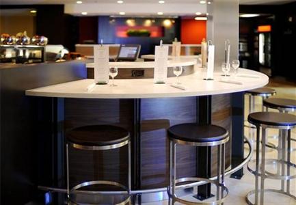 фото отеля Courtyard by Marriott Phoenix Airport