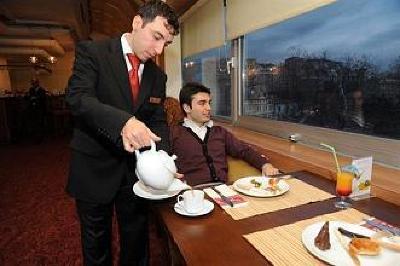 фото отеля Usta Park Hotel