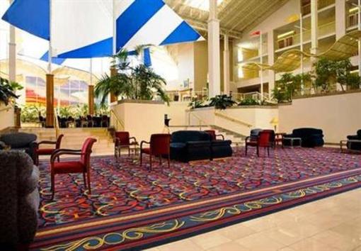 фото отеля Newport Marriott