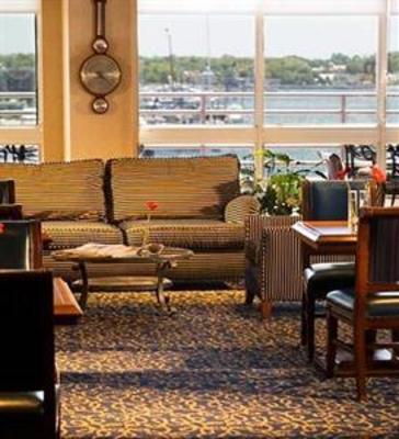 фото отеля Newport Marriott