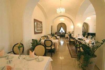 фото отеля Kristaly Hotel and Restaurant
