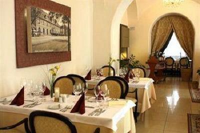 фото отеля Kristaly Hotel and Restaurant
