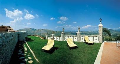 фото отеля Castello Orsini Hotel Nerola