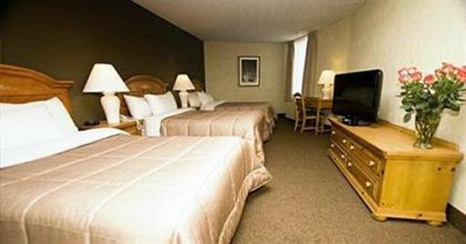 фото отеля Confederation Place Hotel