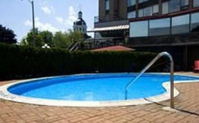 фото отеля Confederation Place Hotel