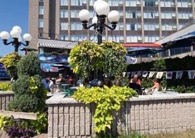 фото отеля Confederation Place Hotel