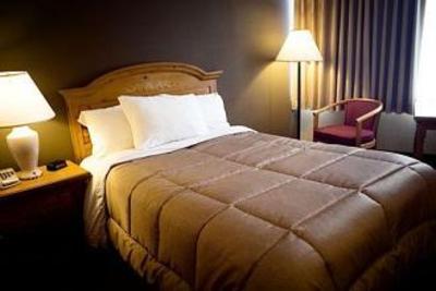 фото отеля Confederation Place Hotel