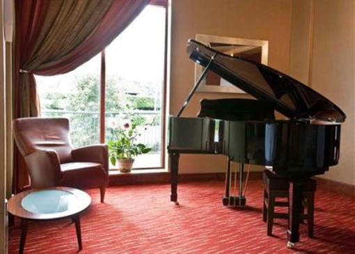 фото отеля Four Seasons Hotel Carlingford