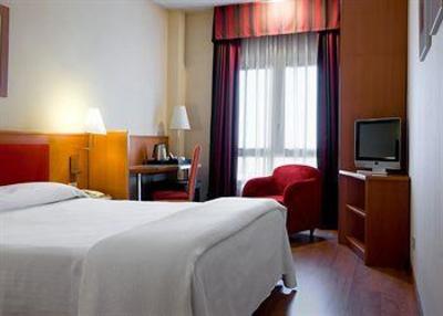 фото отеля NH Ciudad De La Imagen Hotel Pozuelo de Alarcon