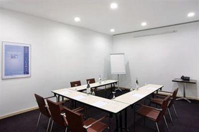 фото отеля Holiday Inn Express Porto-Exponor