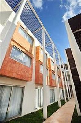 фото отеля Hotel Bambu Suites