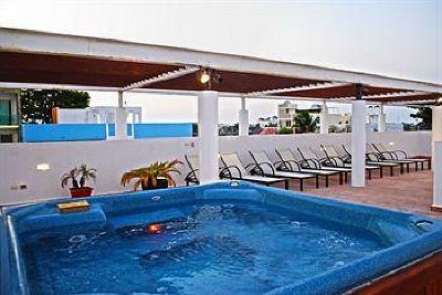 фото отеля Hotel Bambu Suites