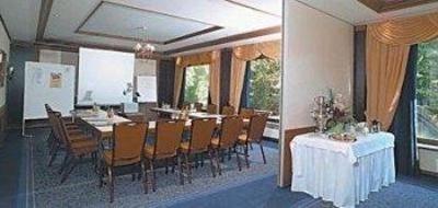 фото отеля Hotel Zur Mühle Bad Brückenau