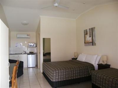 фото отеля Caboolture Central Motor Inn
