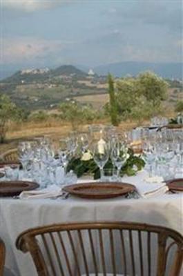 фото отеля Tenuta Di Canonica Hotel Todi