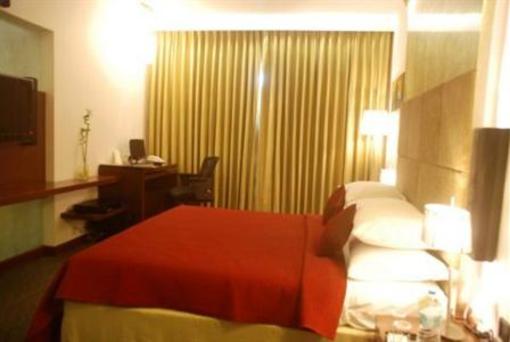 фото отеля Sayaji Pune