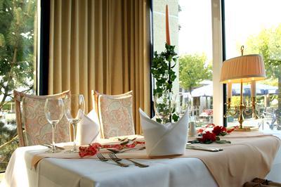 фото отеля Ringhotel Ostseehotel Ahlbeck (Usedom)
