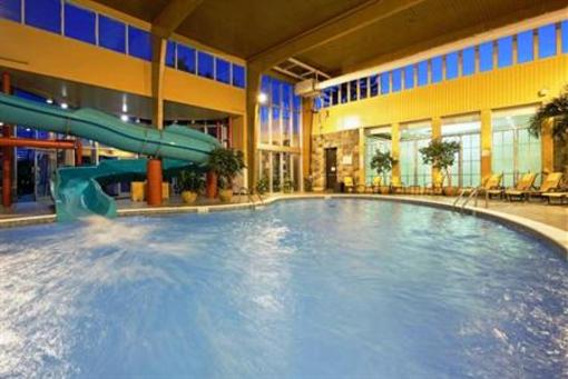 фото отеля Crowne Plaza Hotel Montreal Airport
