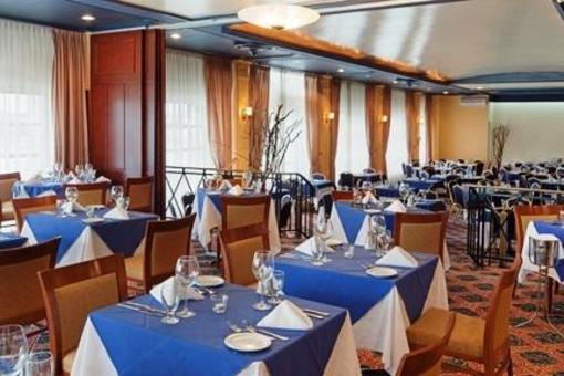 фото отеля Crowne Plaza Hotel Montreal Airport
