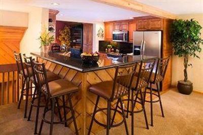 фото отеля Ridgepoint Townhomes at Beaver Creek
