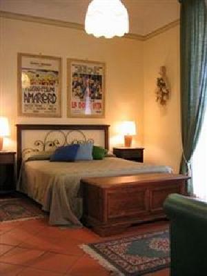 фото отеля Morelli 49 Bed & Breakfast Naples