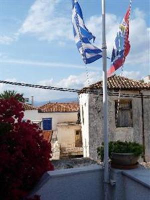 фото отеля Piteoussa Guest House