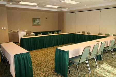 фото отеля Hampton Inn Tampa-Veterans Expressway/Waters Avenue