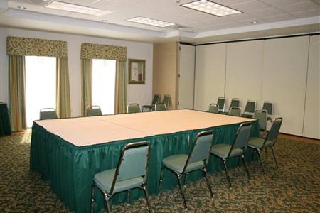фото отеля Hampton Inn Tampa-Veterans Expressway/Waters Avenue